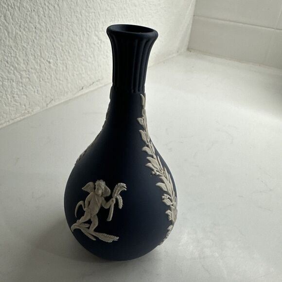 Antique Wedgwood Jasperware Bud Vase in Portland Blue and Cream (5") England - Picture 7 of 13